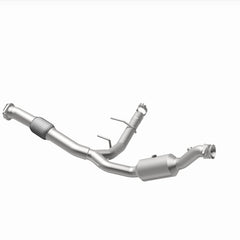 Magnaflow 18-21 Ford Expedition Right Underbody 3.5L Direct Fit Catalytic Converter