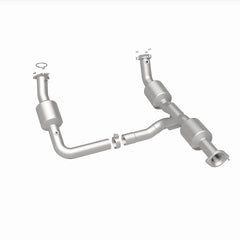 Magnaflow 18-20 Chevrolet Express 2500 Single Underbody 4.3L Direct Fit Catalytic Converter