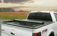 Lund 02-17 Dodge Ram 1500 (6.5ft. BedExcl. Beds w/Rambox) Genesis Roll Up Tonneau Cover - Black