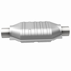 MagnaFlow Conv Univ 2.25in Inlet/Outlet Center/Center Oval 12in Body L x 7in W x 16in Overall L