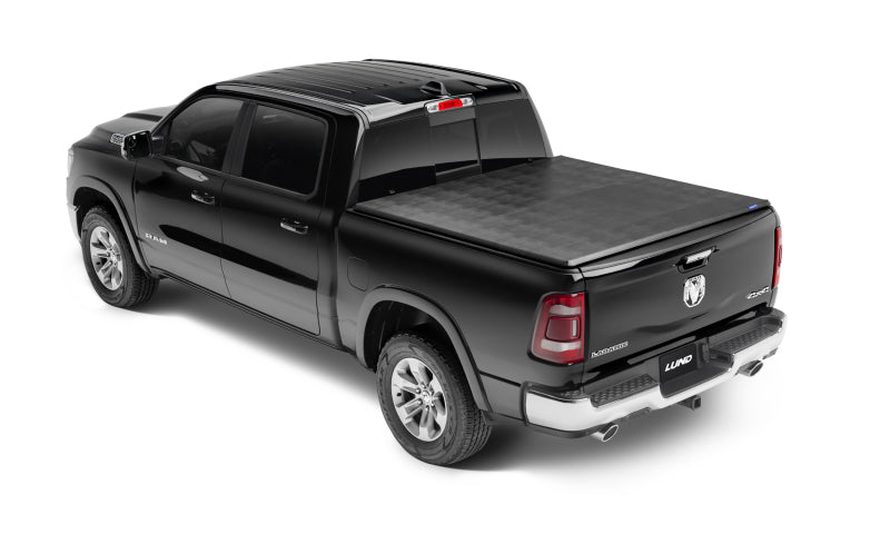 Lund 05-12 Dodge Dakota (5ft. Bed w/o Utility TRack) Genesis Tri-Fold Tonneau Cover - Black