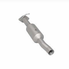 MagnaFlow 09-10 Ford F-550 Super Duty V10 6.8L Rear Underbody Direct Fit Catalytic Converter