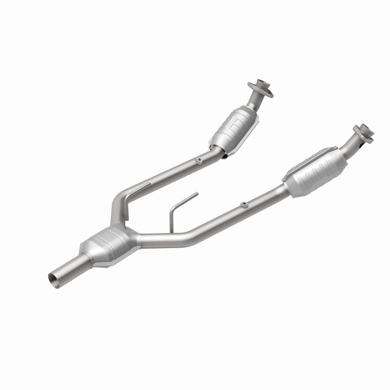 MagnaFlow Conv DF 96-97 Mercury Cougar 3.8L