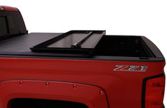 Lund 05-10 Dodge Dakota Fleetside (6.5ft. Bed) Hard Fold Tonneau Cover - Black