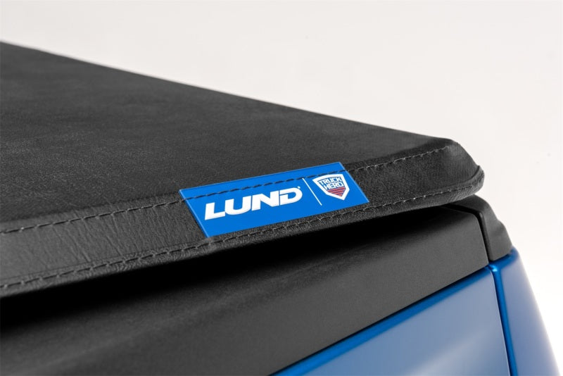 Lund 04-14 Ford F-150 (8ft. Bed) Genesis Tri-Fold Tonneau Cover - Black