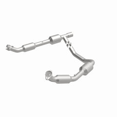 MagnaFlow Conv Direct Fit 05-06 Ford E-350 Super Duty 5.4L