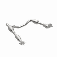 MagnaFlow Conv Direct Fit 05-06 Ford E-350 Super Duty 5.4L