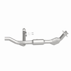 Magnaflow 01-03 Ford F150 XL/XLT V6 4.2L OEM Grade / EPA Compliant Direct-Fit Catalytic Converter