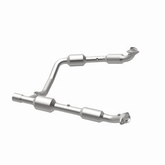 MagnaFlow Conv Direct Fit 05-06 Ford E-350 Super Duty 5.4L