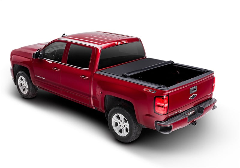 Truxedo 07-13 GMC Sierra & Chevrolet Silverado 2500/3500 Dually w/Bed Caps 8ft Pro X15 Bed Cover